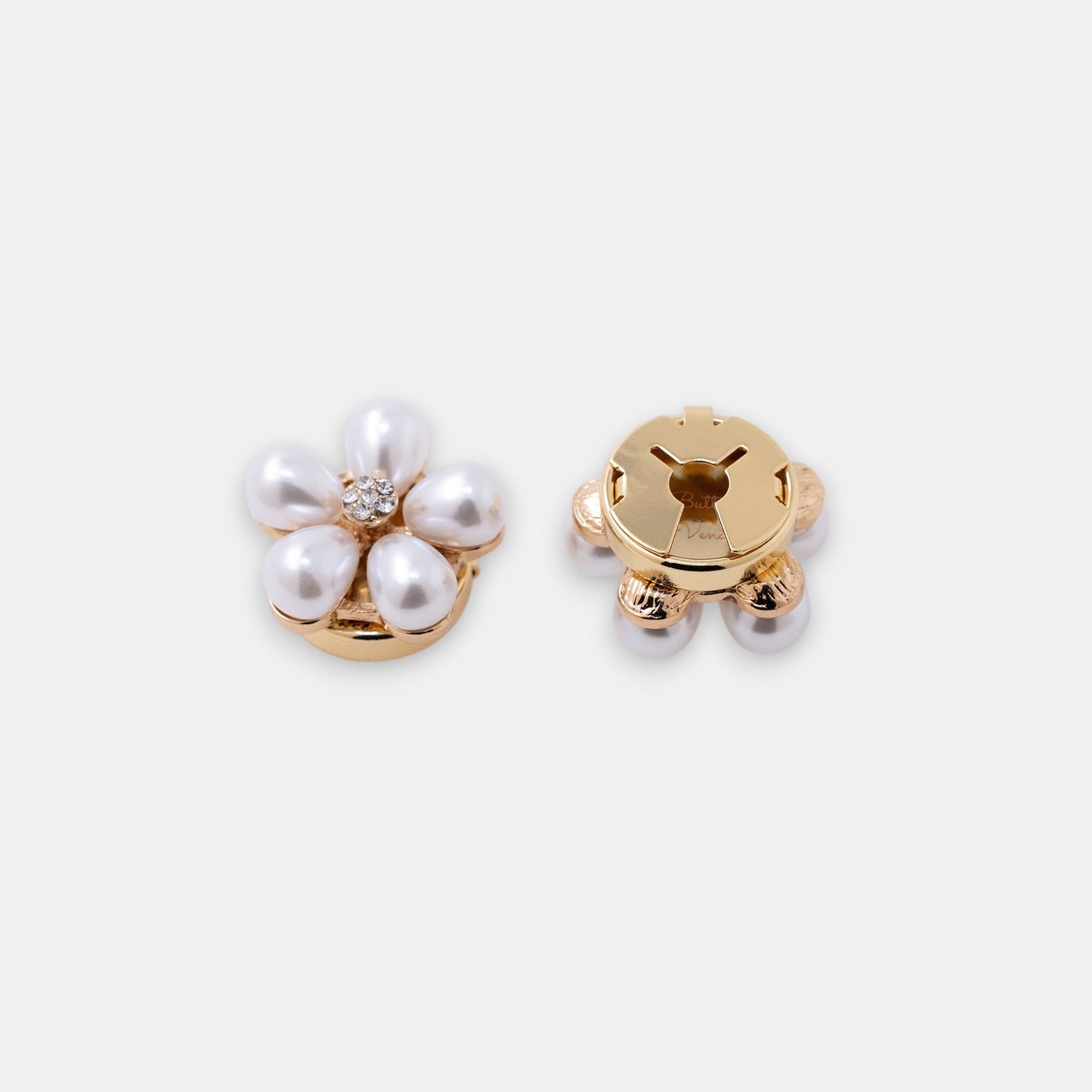 Clara Button Cover Set – Delicate Pearl Blossom Everyday Shirt Accessory