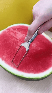 🍉 2-in-1 Watermelon Cutter Fork